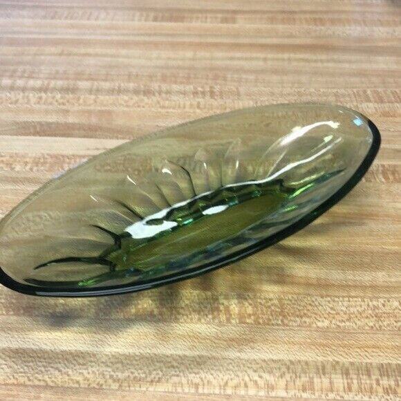 Vintage Green faceted Glass Mid Century Modern Oval Relish Dish 9 x 4.5x 2 - Picture 3 of 3